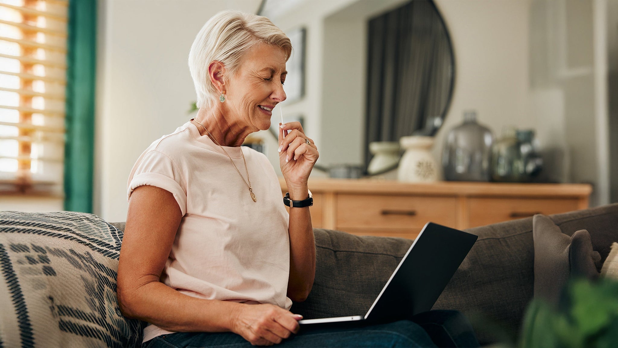 5 Things To Know About the New COVID Variant XFG (Stratus)